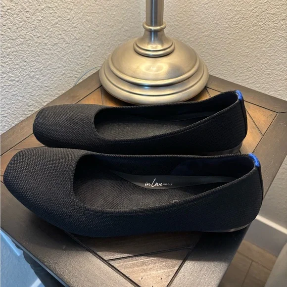 ✨ EUC Rothy's The Max Square Flats✨ - Picture 1 of 6